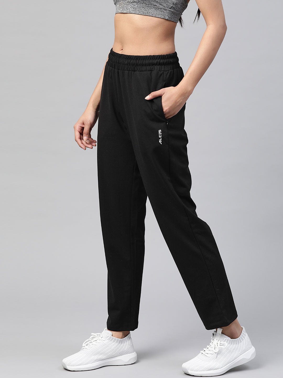 Alcis Women Black Slim Fit Solid Knitted Track Pants