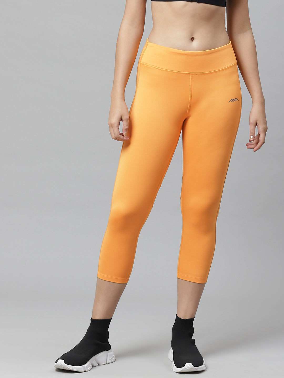 Alcis Nari Orange Solid Slim Fit Rapid-Dry Cropped Tights