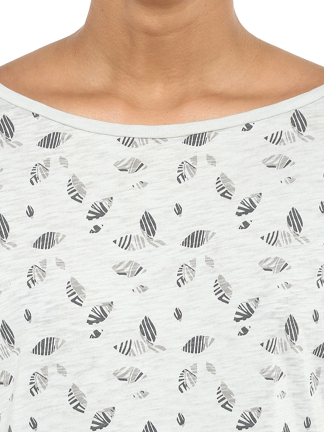 Alcis Women Grey Printed Boat Neck T-shirt