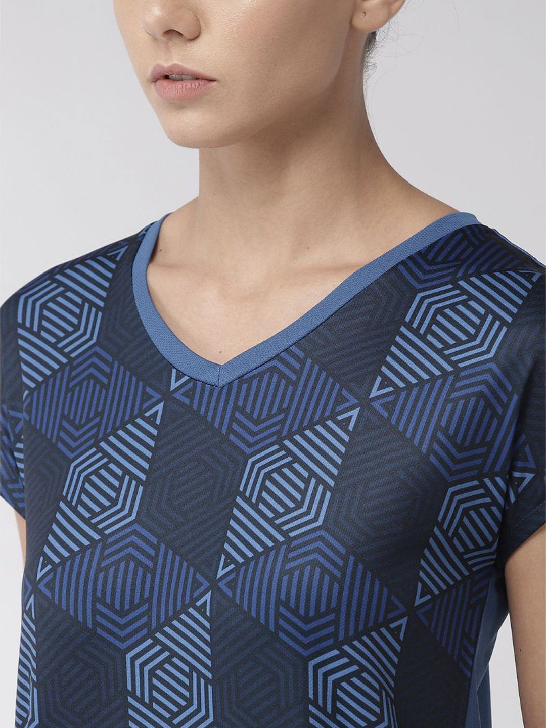 Alcis Women Blue Printed V-Neck T-shirt