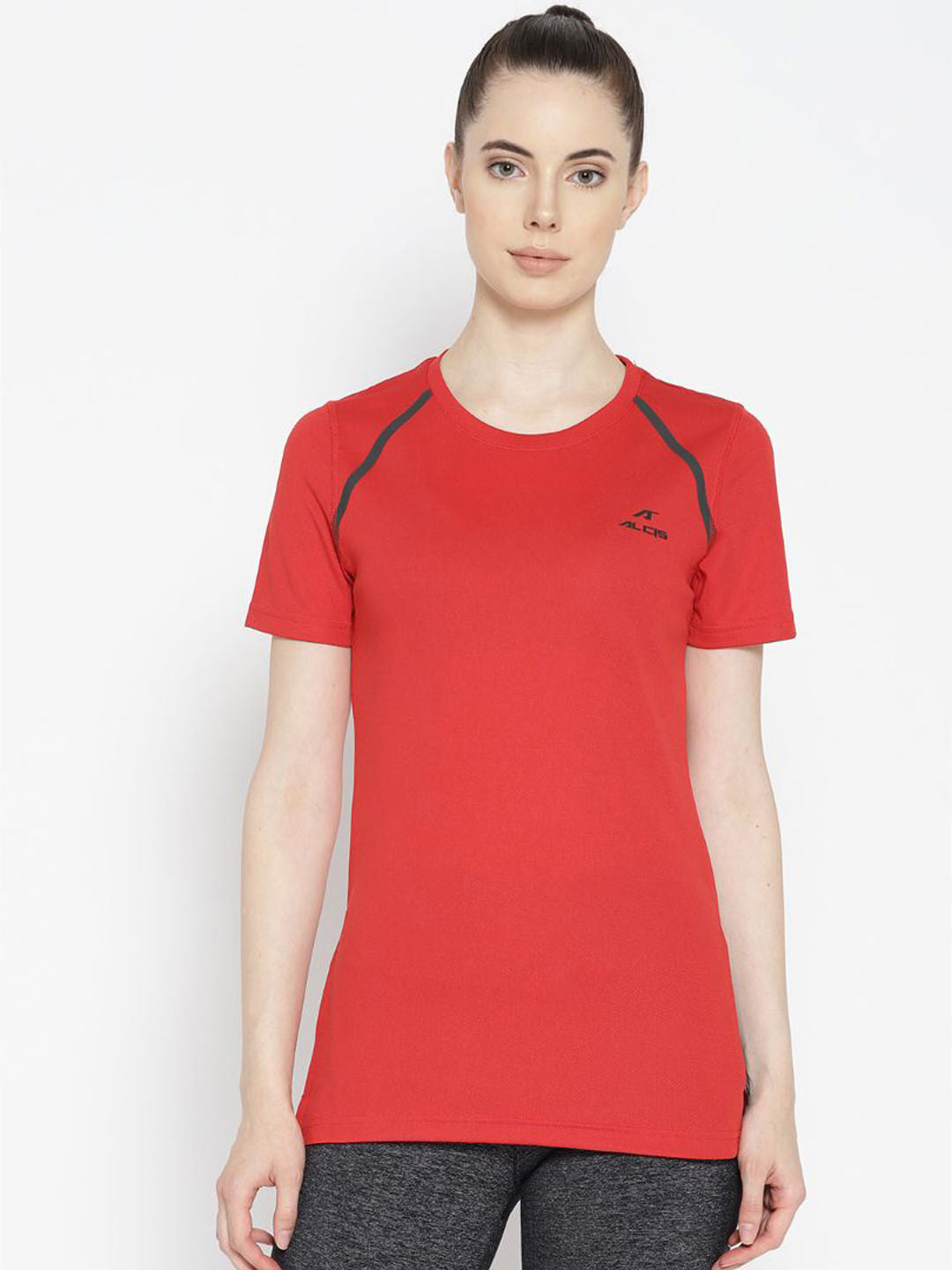 Alcis Women Red Solid Slim Fit Round Neck T-shirt