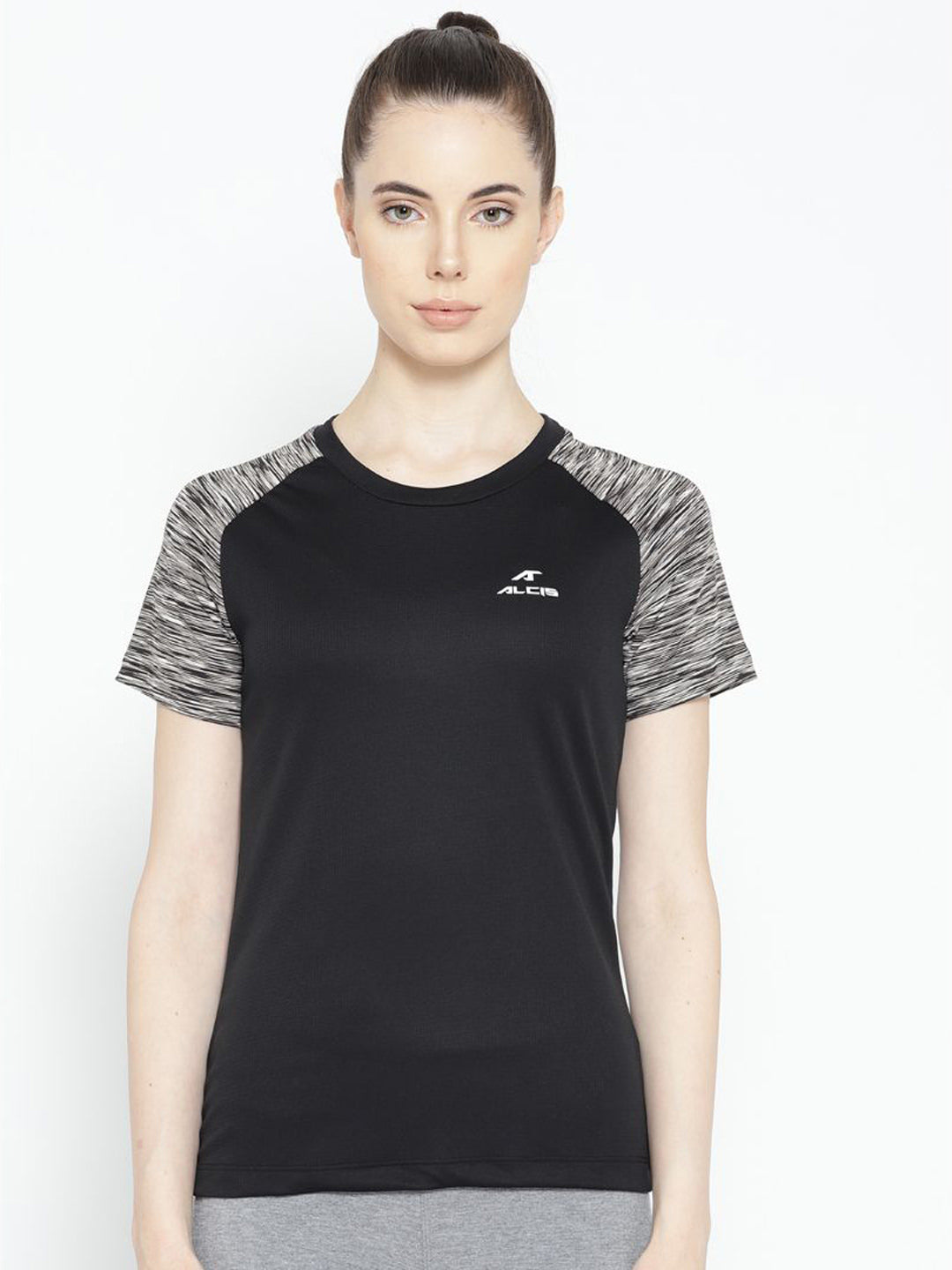 Alcis Women Black Solid Slim Fit Round Neck Training T-shirt